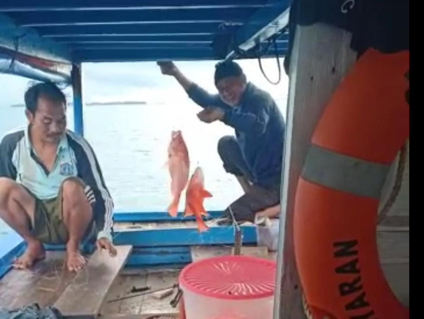 Mancing Ikan Di Rumpon