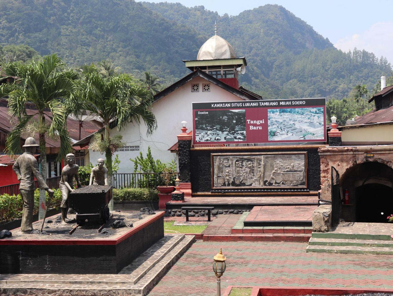 Kampung Hijau Dan Seni