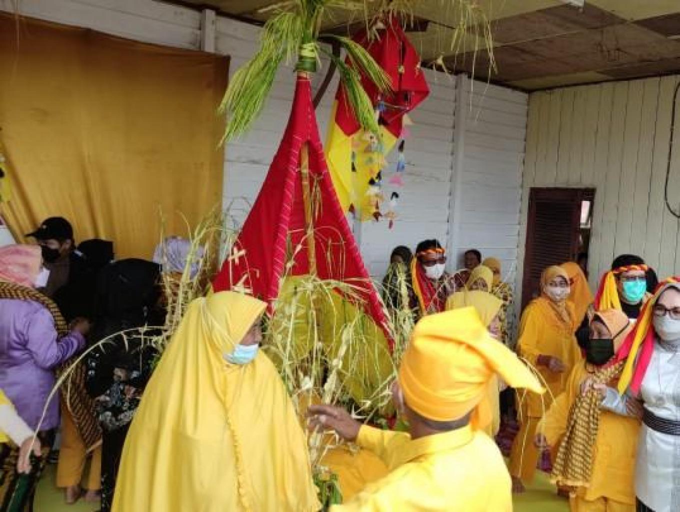 Adat Bebalai Puncak Bontang Kuala