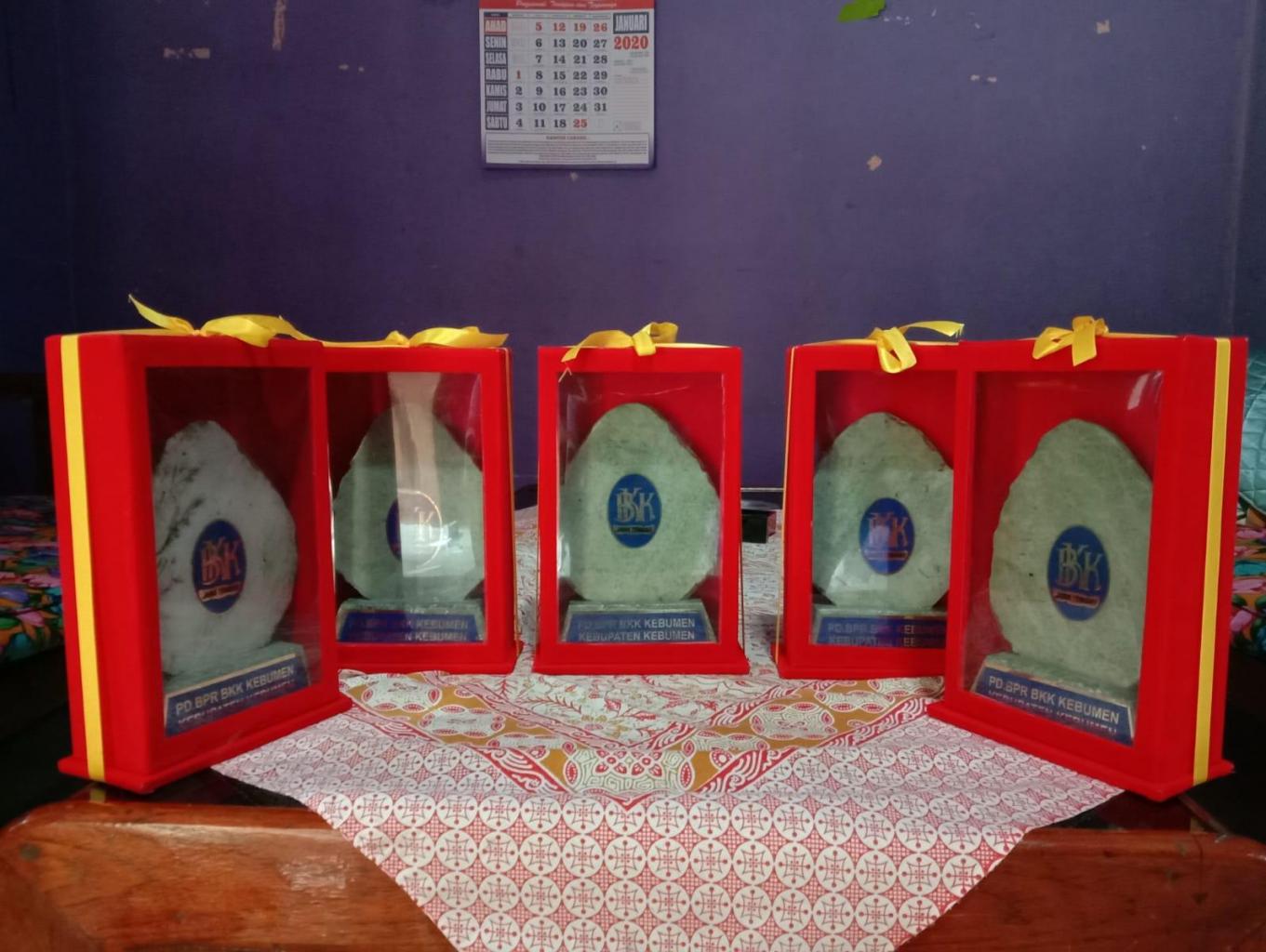 Cenderamata Batu Asli Sungai Lukulo