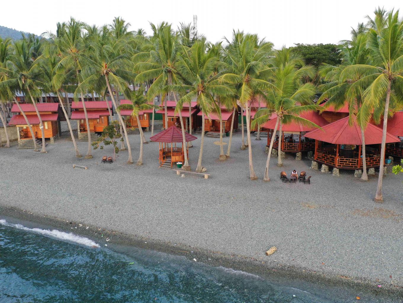 Wisata Pantai Marina