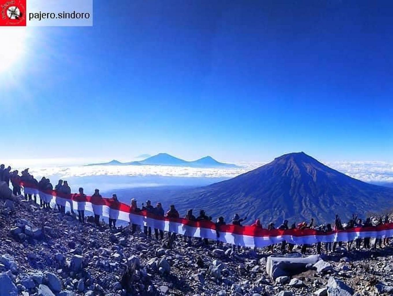 Jalur Pendakian Gunung Sindoro Via Alang - Alang Sewu