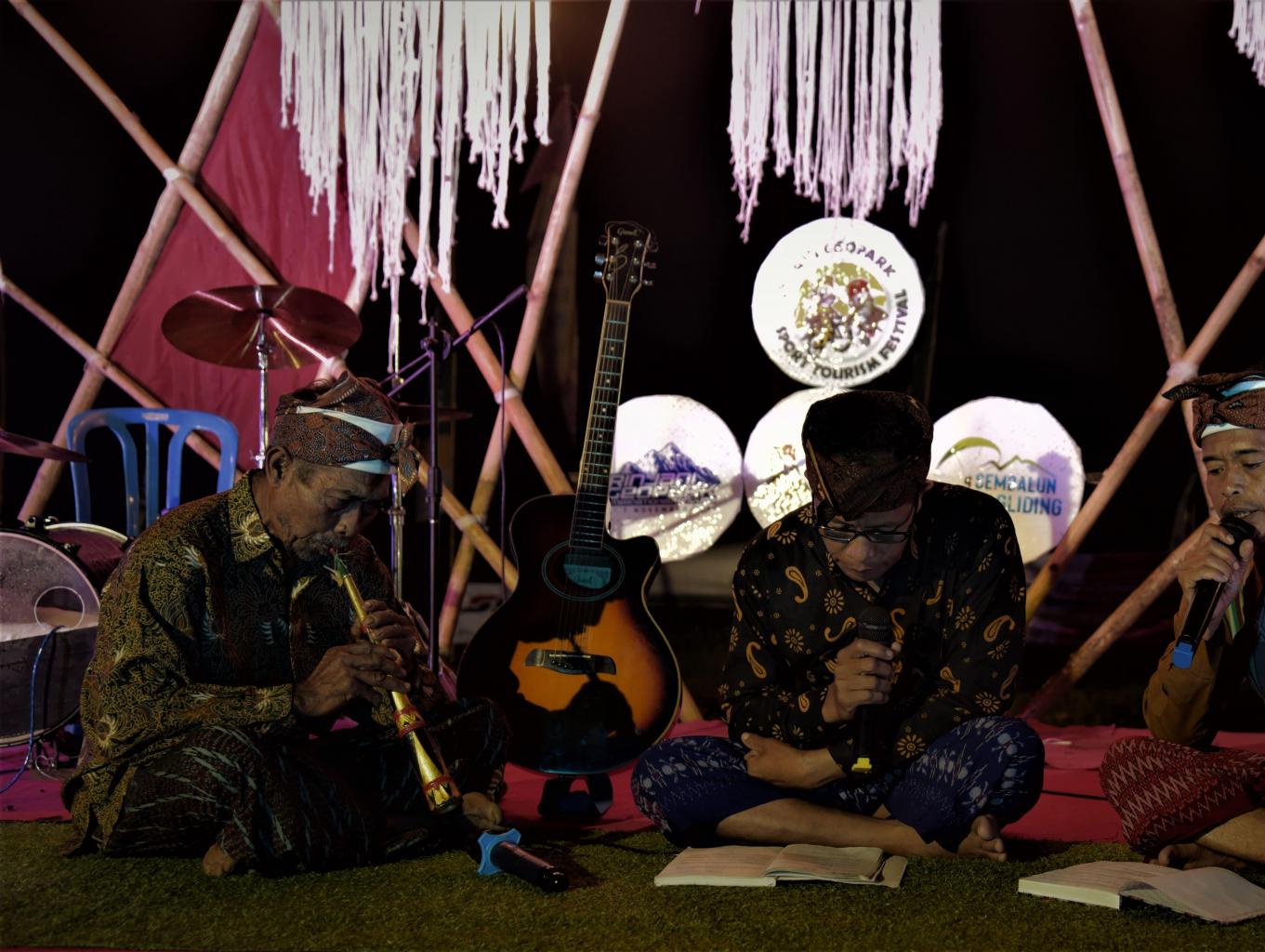 Pembacaan Lontar