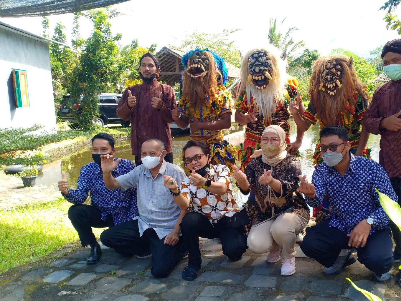 Kesenian Tari dan Jathilan