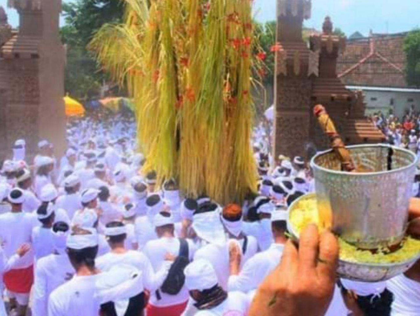 Atraksi Wisata Budaya Bukakak