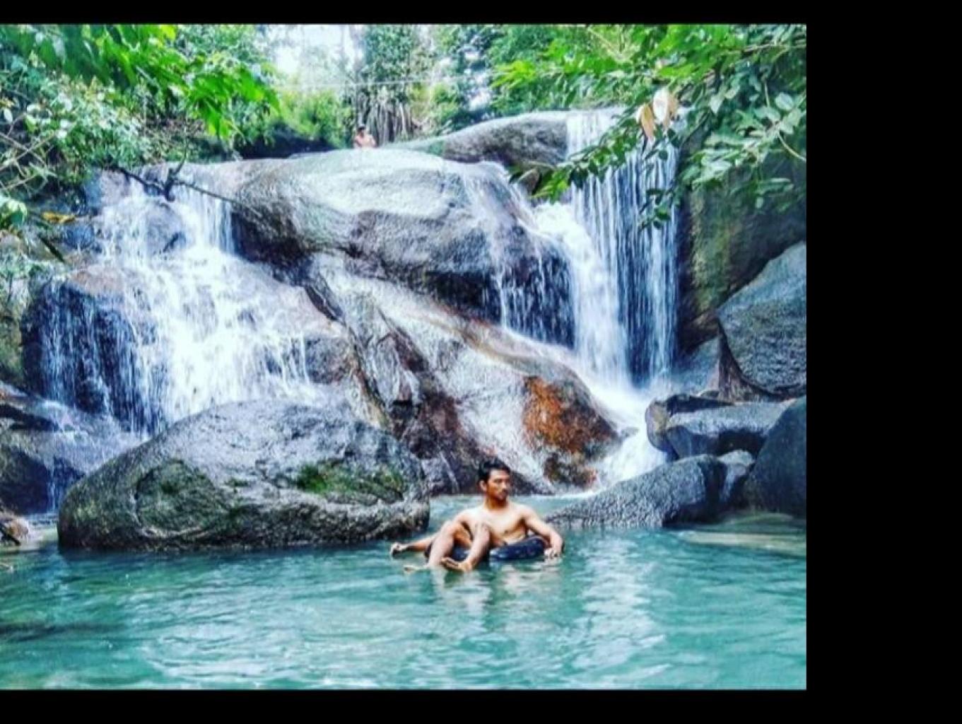 Air Terjun Gunung Mangkol