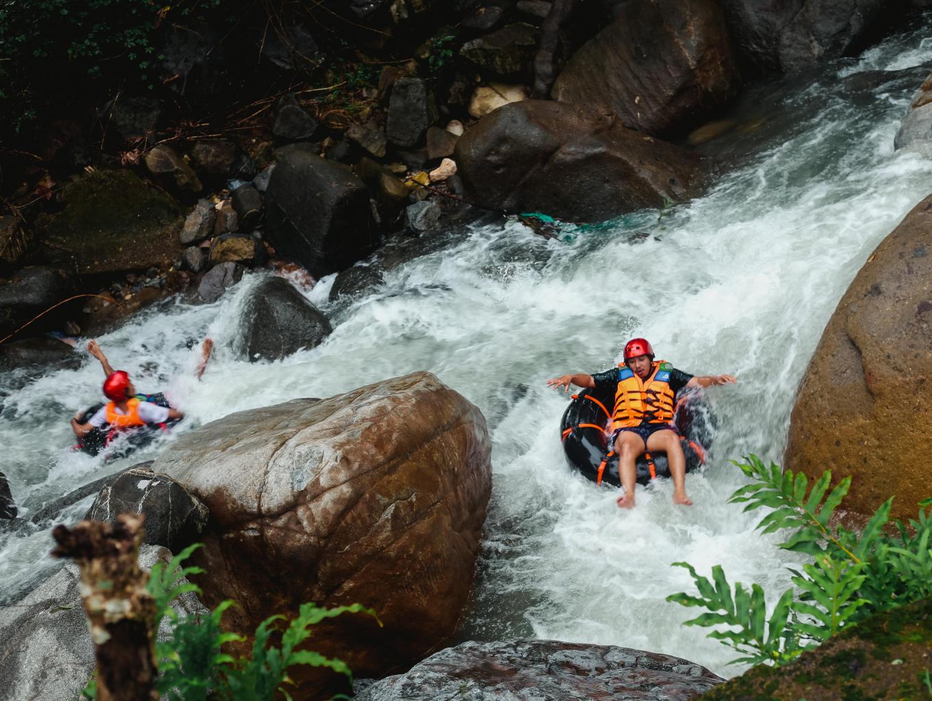 Wisata Susur Sungai (River Tubing)