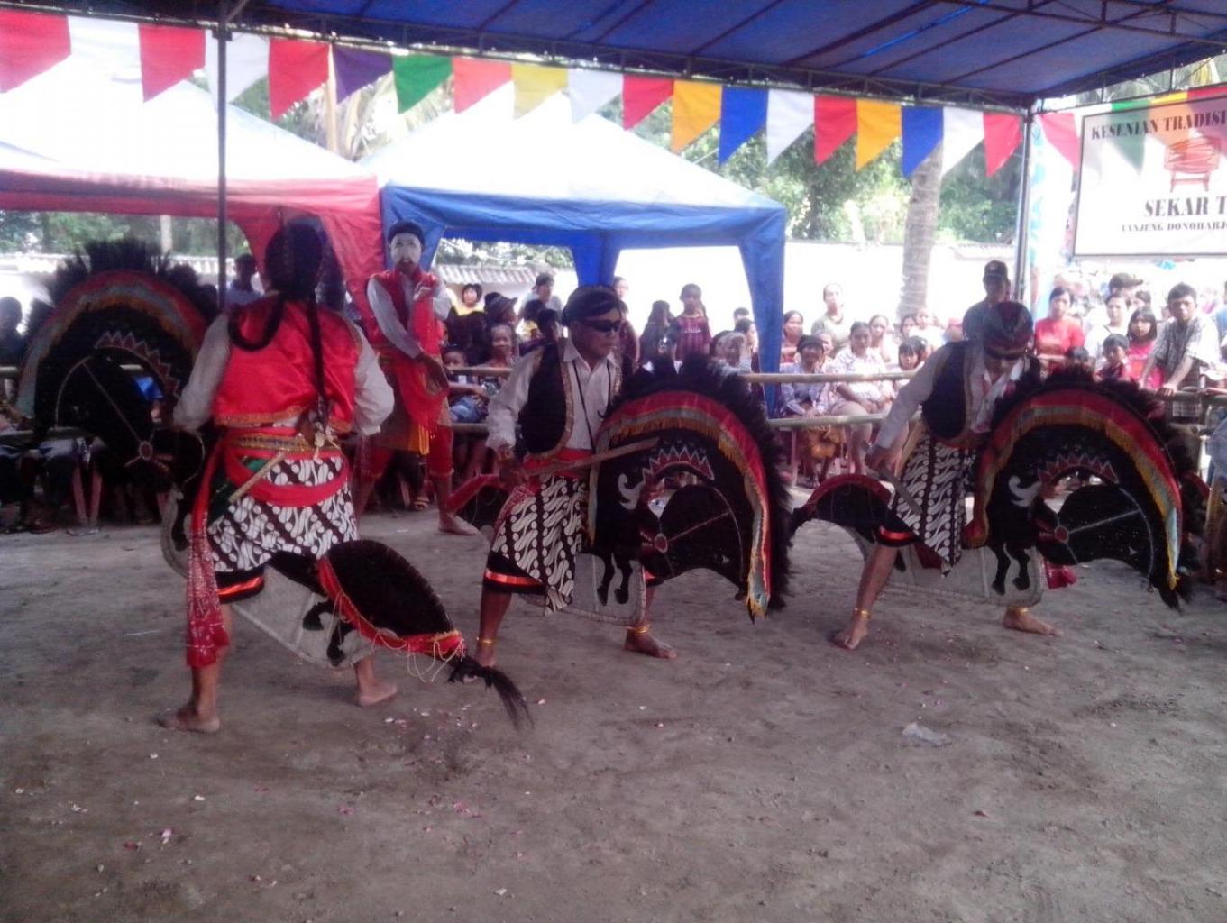 Jathilan Mustiko Tanjung (kuda Lumping)