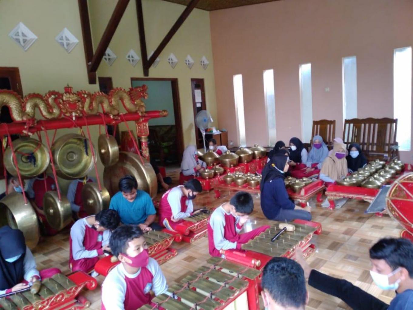 Edukasi Gamelan & Karawitan