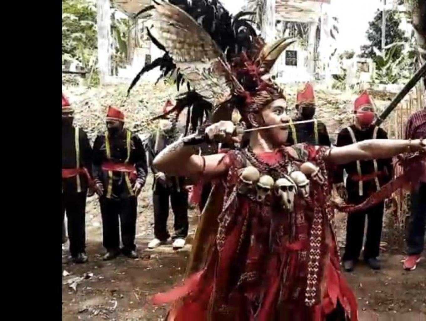 Tarian Kabasaran