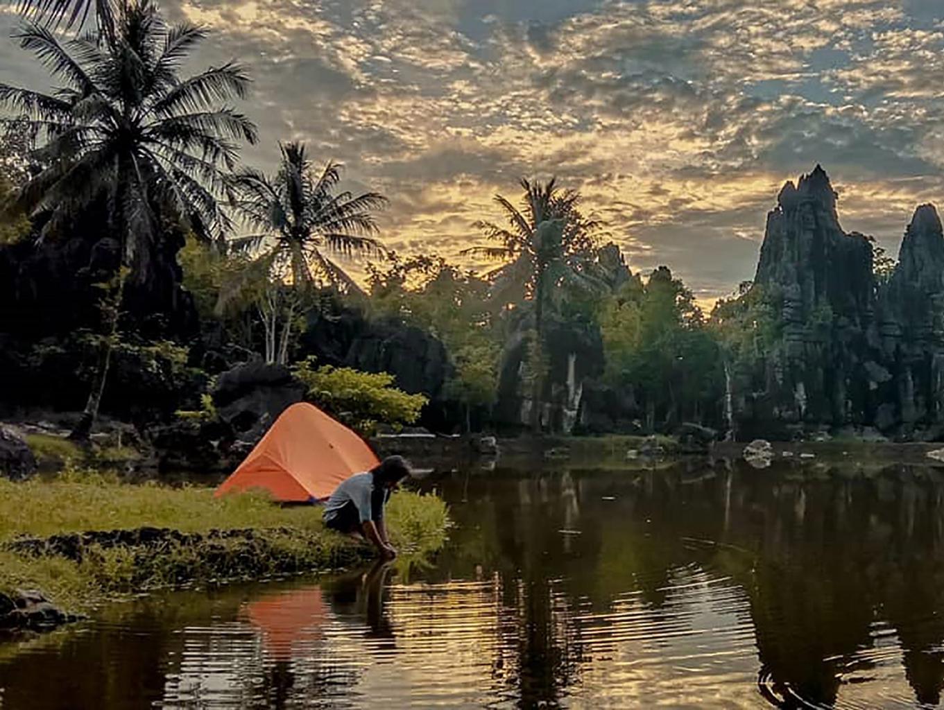 Istana Karst Botolempangan
