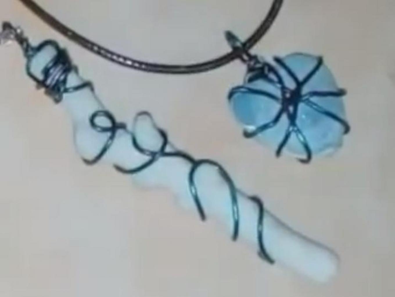 Gantungan Kunci