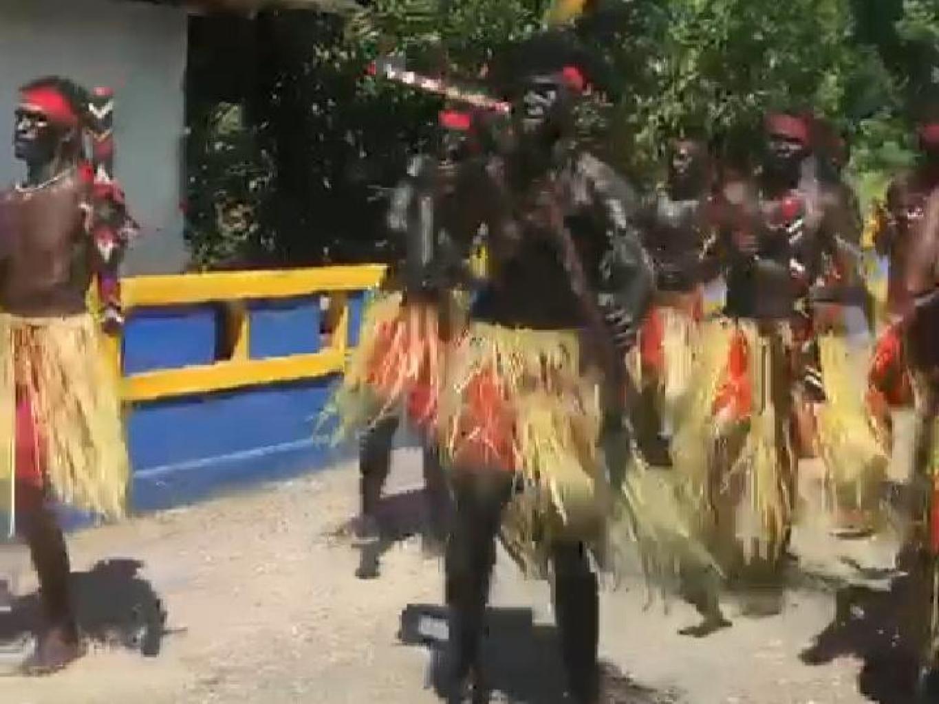 Tarian Cakalele