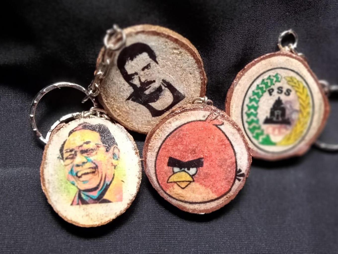 Pembuatan Souvenir Unik Dari Kayu