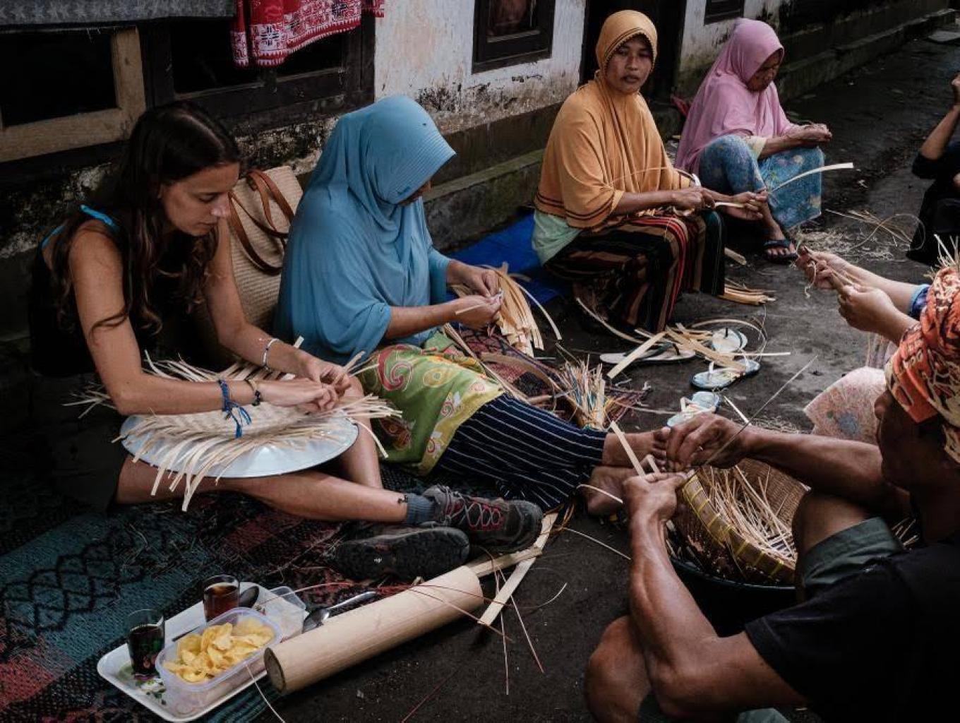 Kerajinan Anyaman Bambu