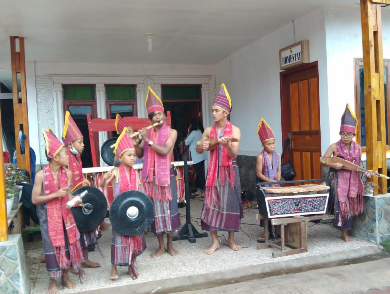 Belajar Alat Musik Tradisional