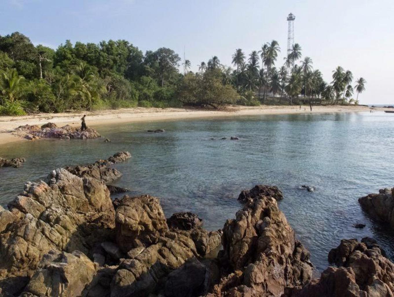 Explore Pantai Tanjung Ular