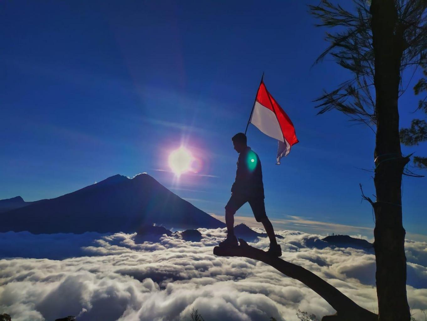 Soft Trekking Bukit Pal Jepang  Sapit