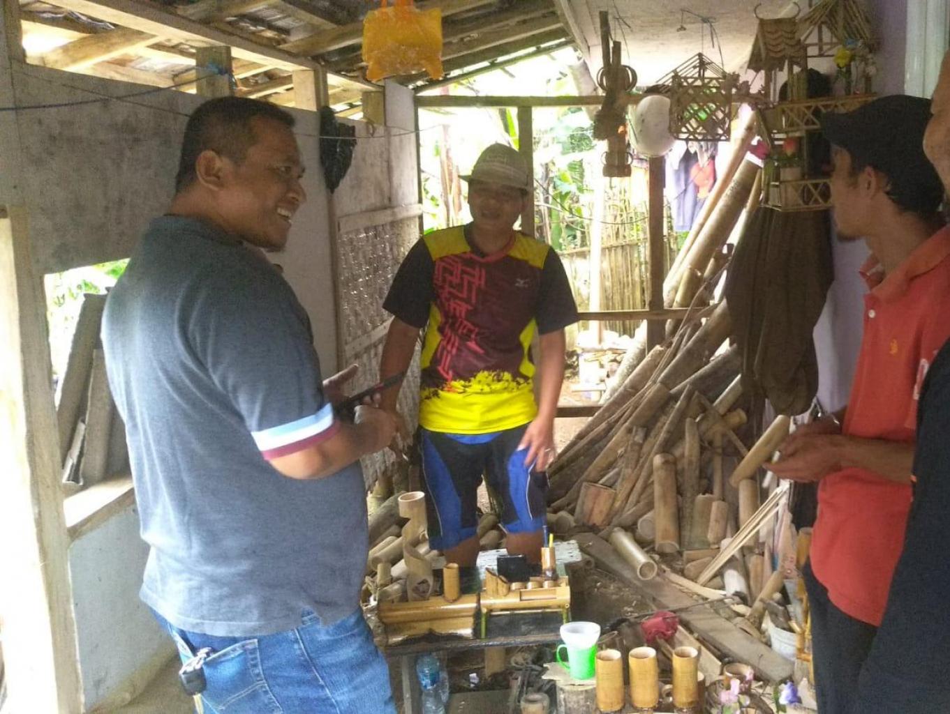 Kerajinan Bambu