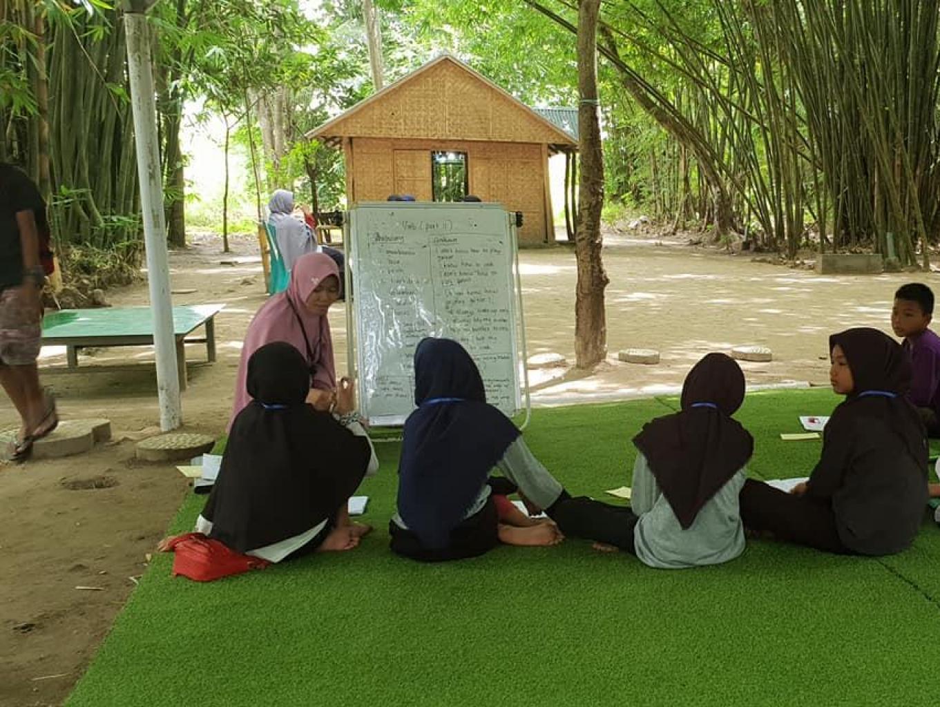 Rumah Bambu Pintar