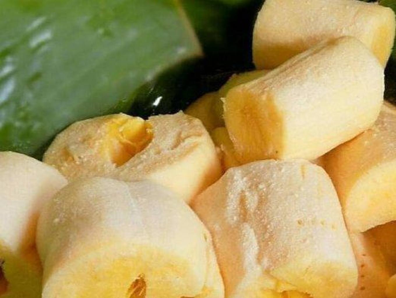 Poteng, Jus Poteng, Jagung Bakar, Kacang Rebus, Bakwan, Jalangkote . Dll