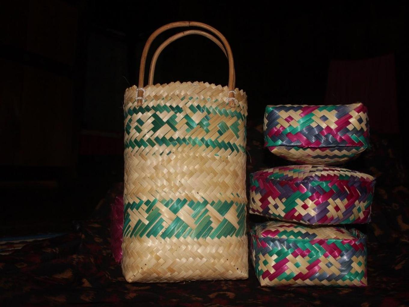 Kerajinan Bambu Dan Rotan