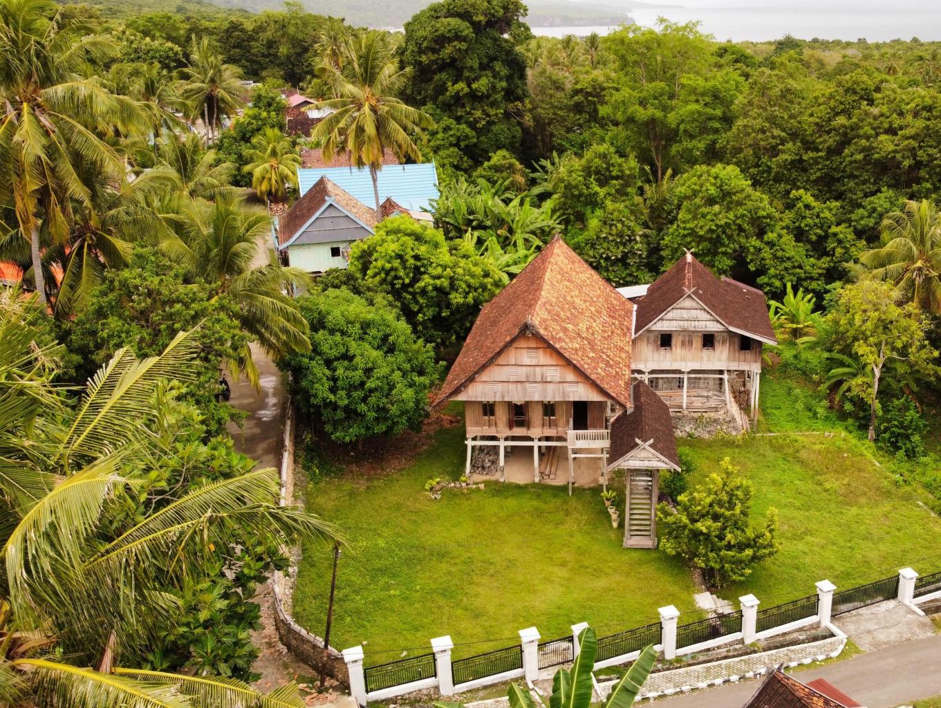 Rumah Adat