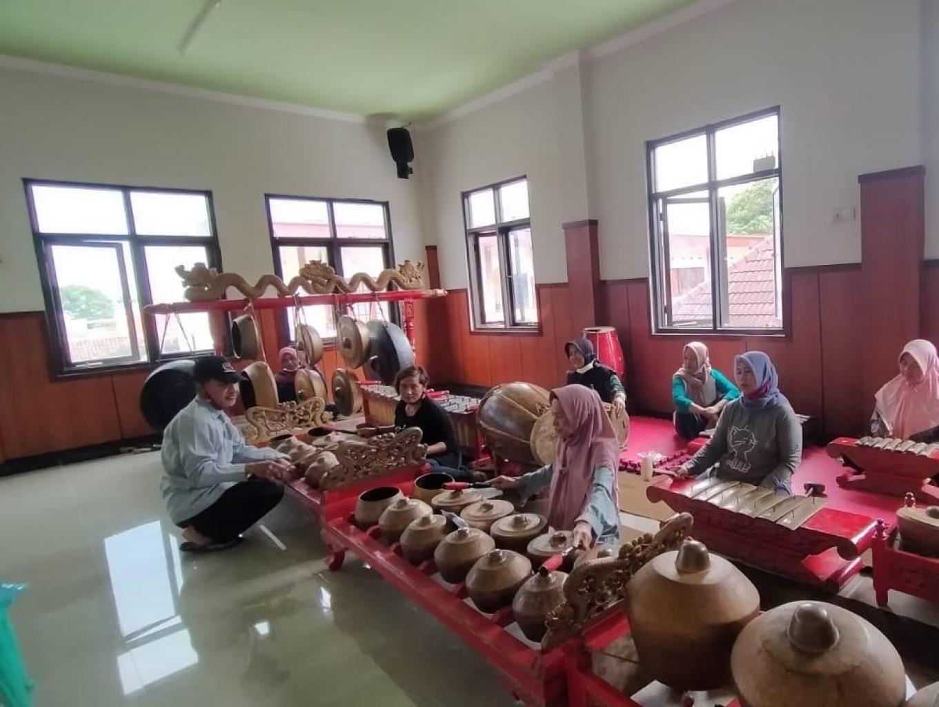 Kelas Musik Tradisional (gamelan) 