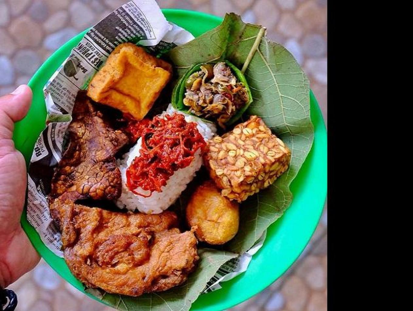 Nasi Jamblang