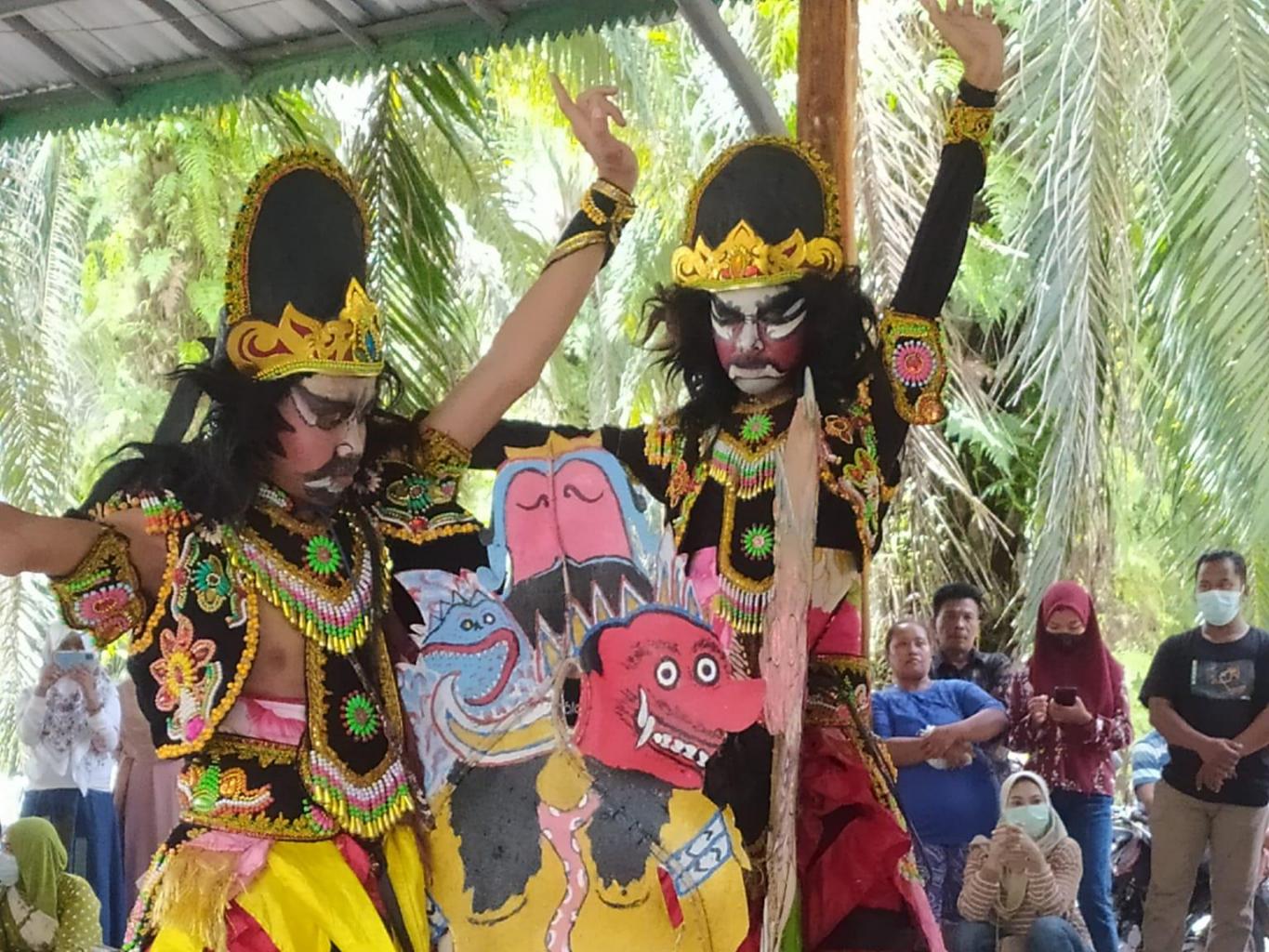 Pertunjukan Seni Kuda Lumping