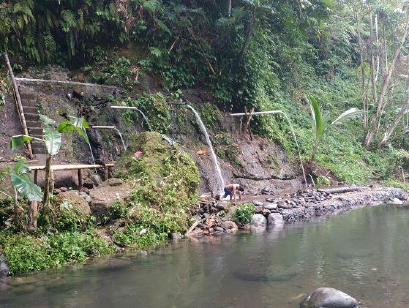 Pemandian Spritual  Nyeredet