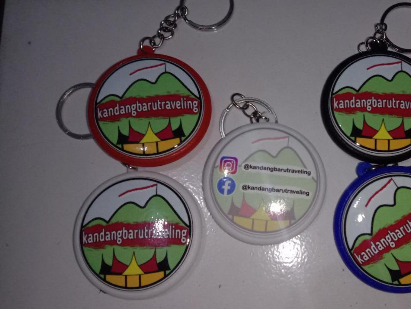 Gantungan Kunci