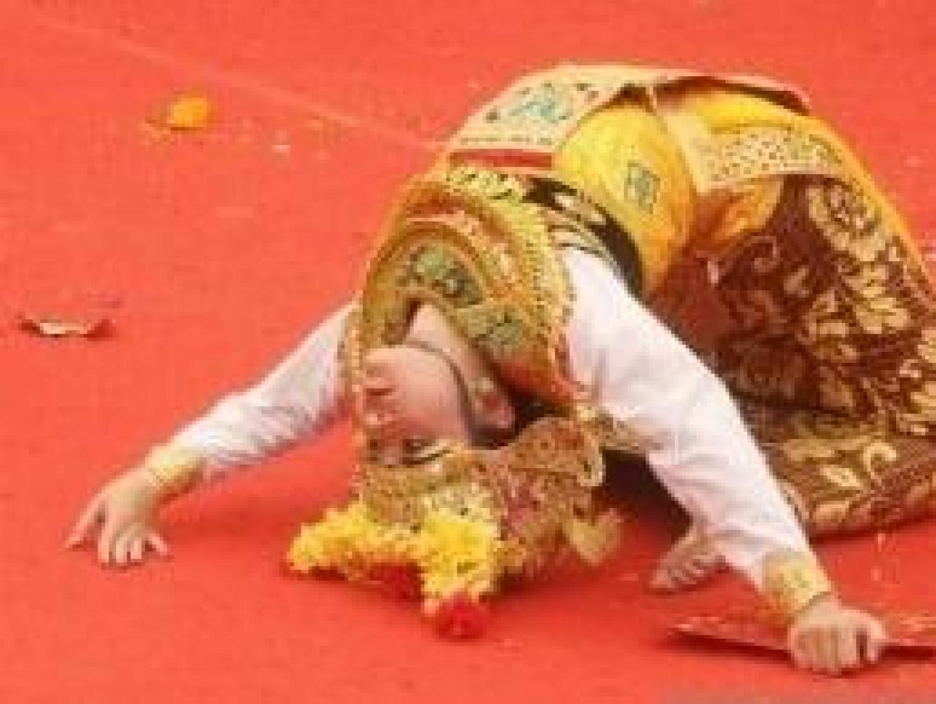 Tari Legong Taro