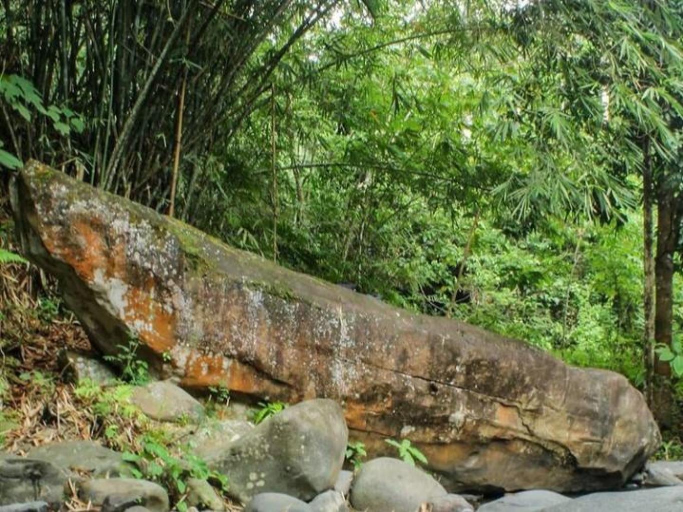 Batu Kapal Bersejarah