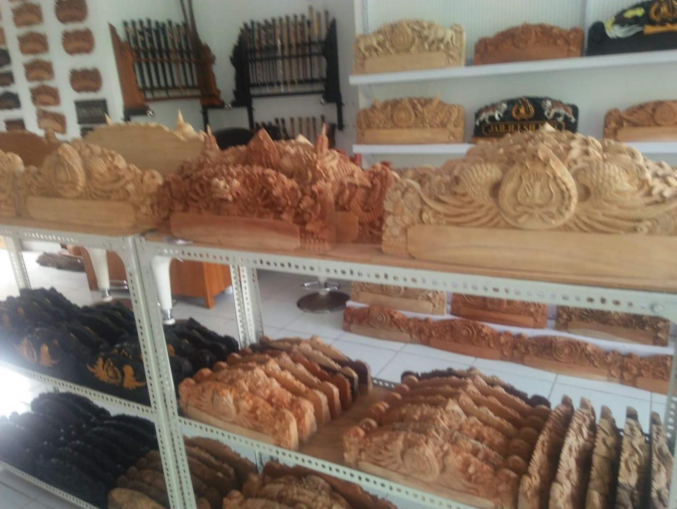 Papan Nama