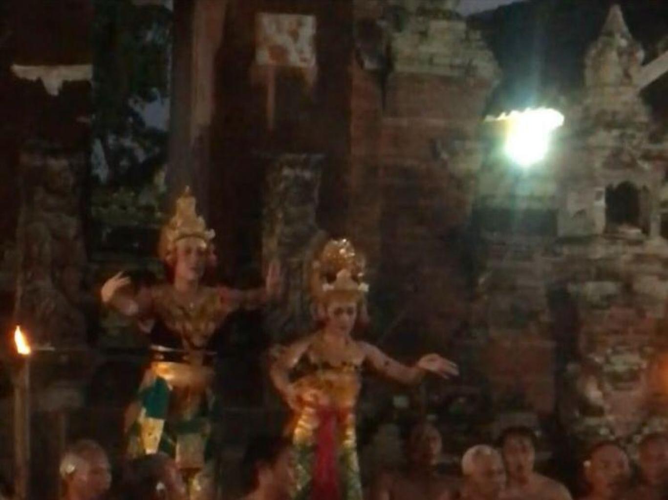 Tari Kecak