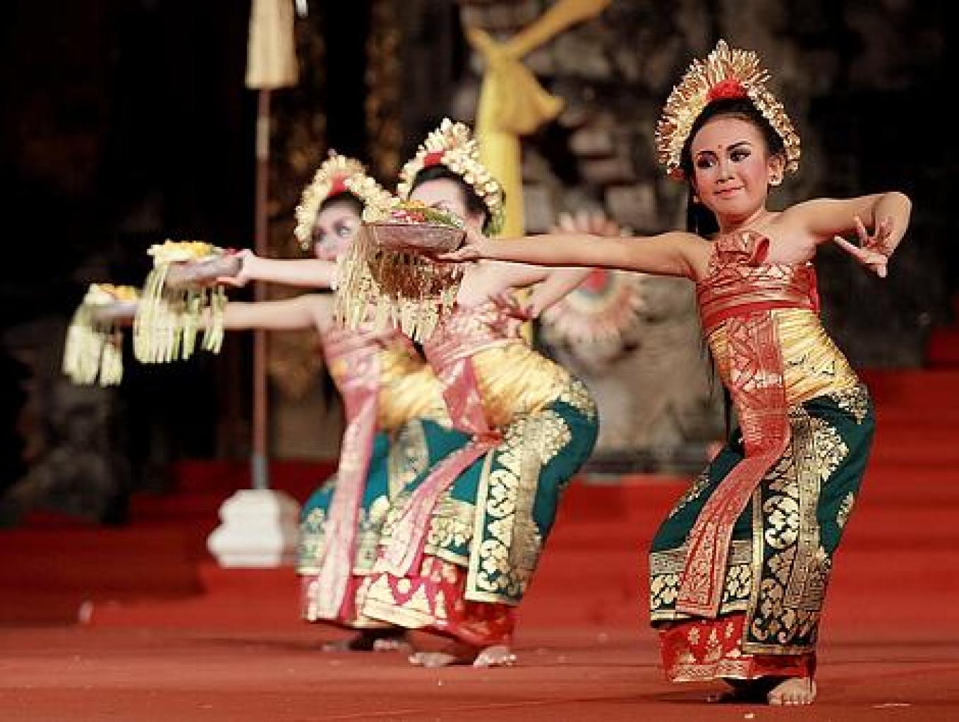 Tari Panyembrahma