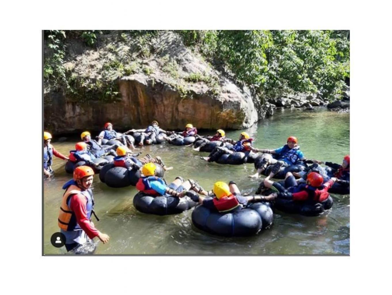Rivertubing