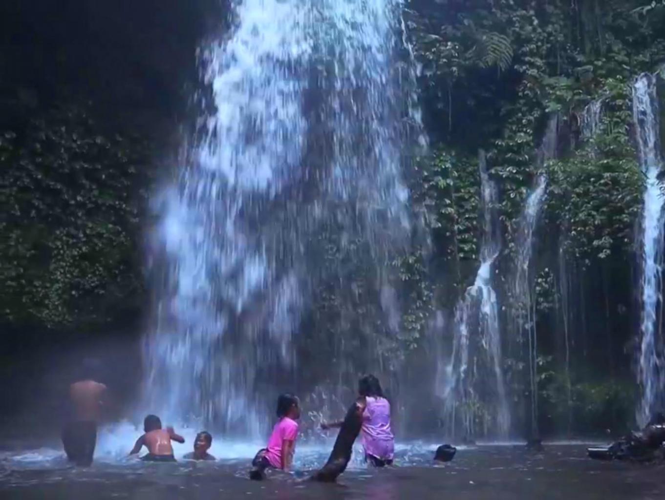 Menikmati Suasana Keindahan Alam Di Air Terjun Donok