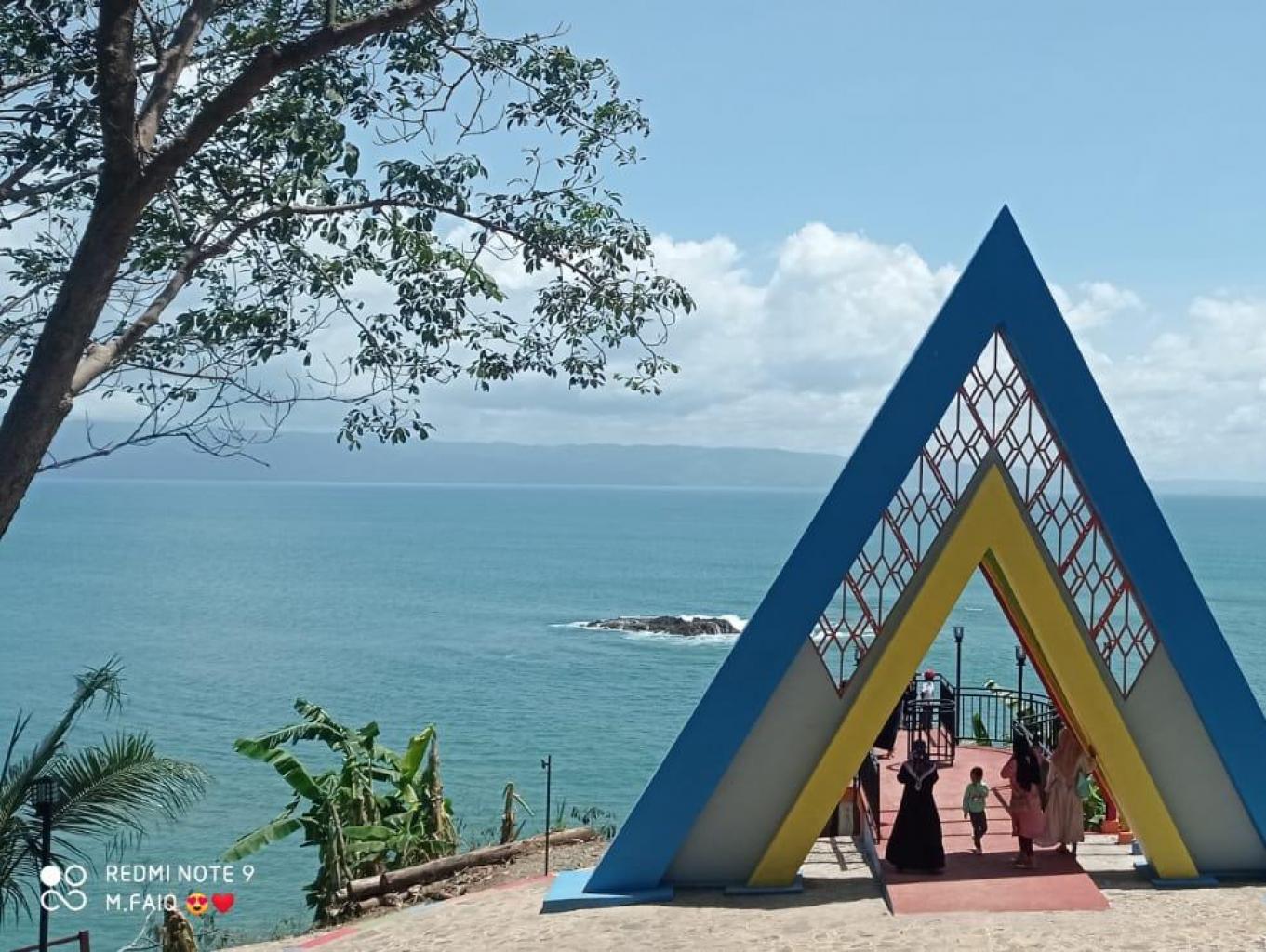Pantai Muara Cibareno