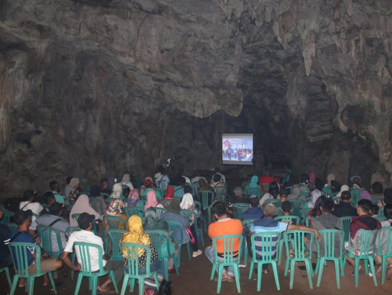 Meeting Di Dalam Goa