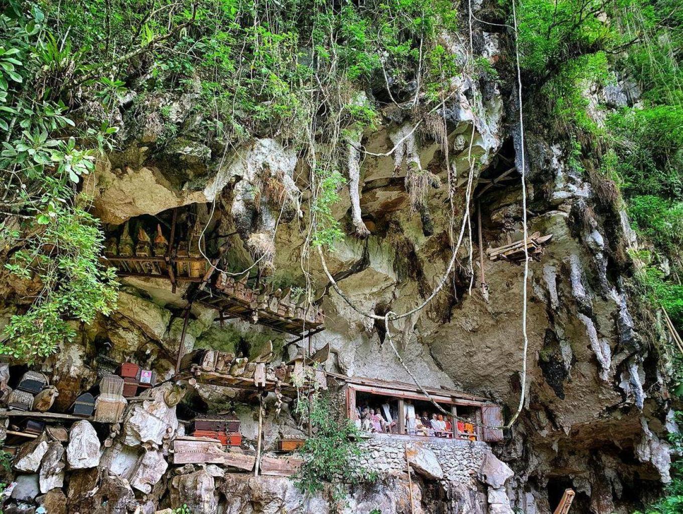 Kuburan Batu Dan Gua Purbakala Londa