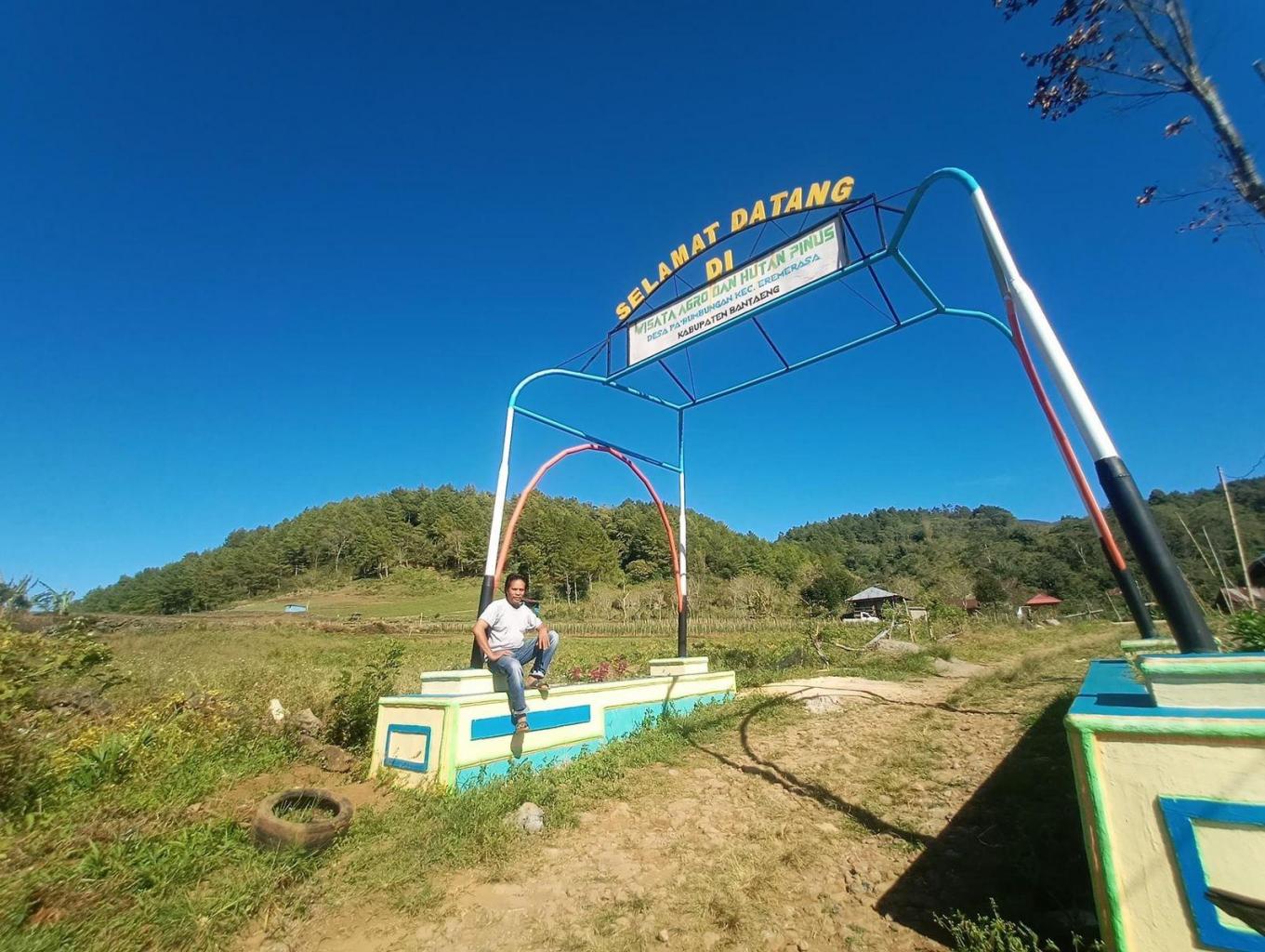 Wisata Agro Dan Hutan Pinus Desa Pa'bumbungang