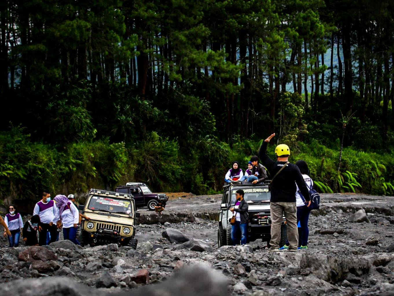 Lava Tour