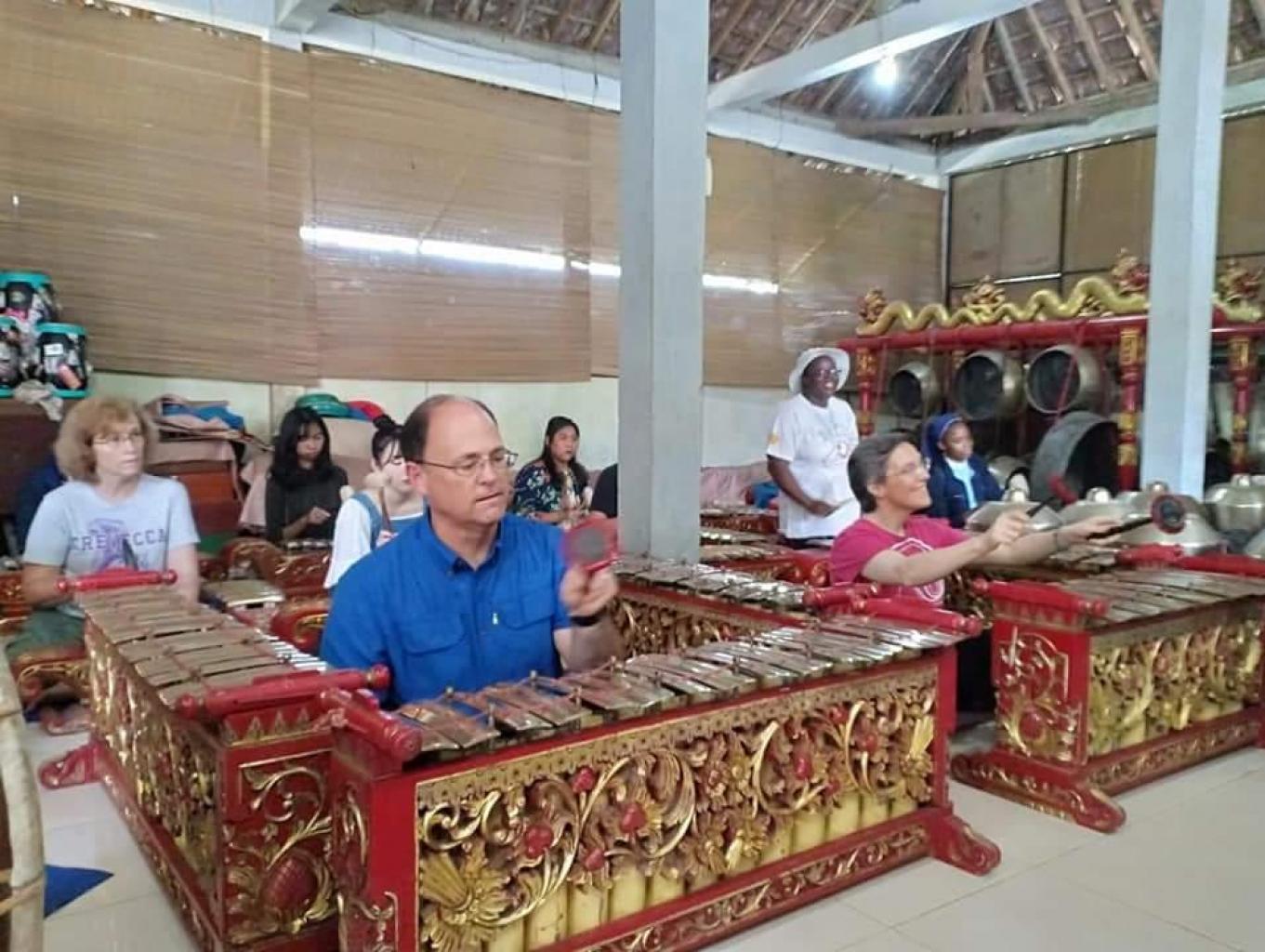 Paket Bermain Gamelan