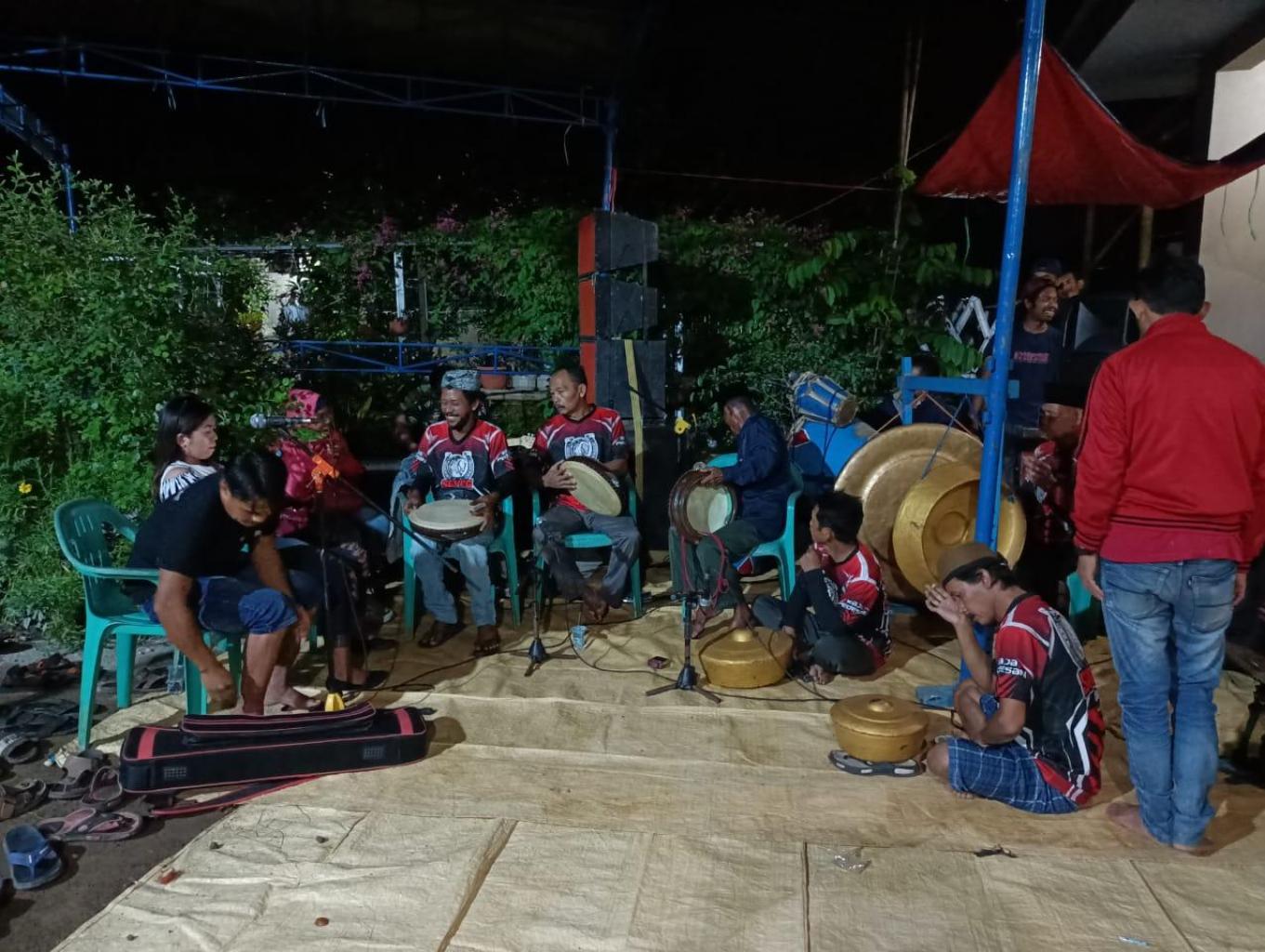 Seni Genjring Tradisional - Seyeg Grup
