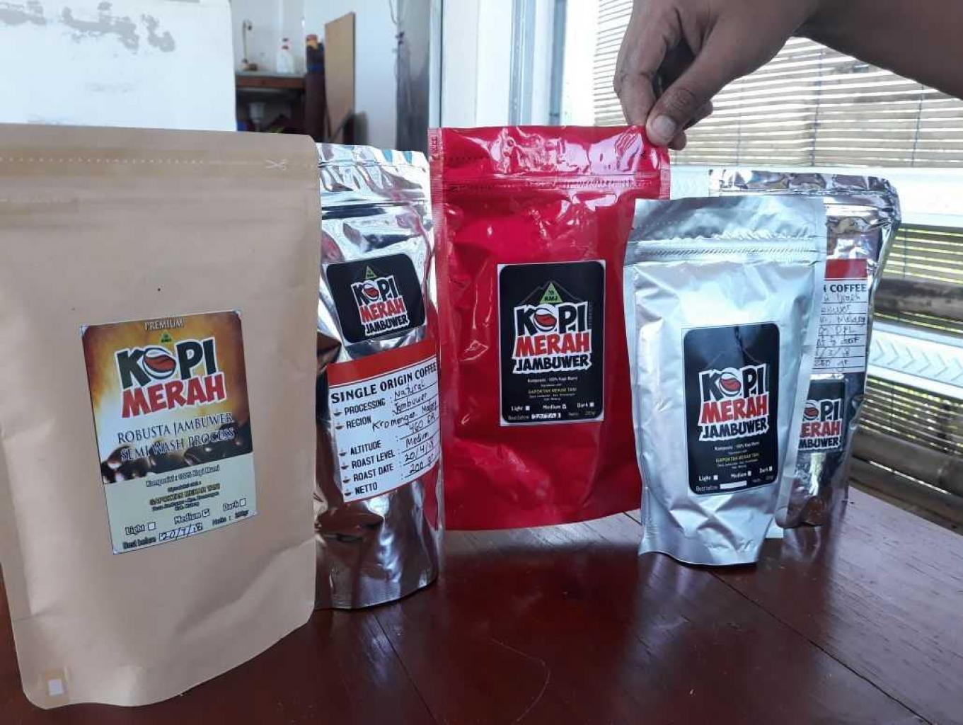 Kopi Merah Jambuwer