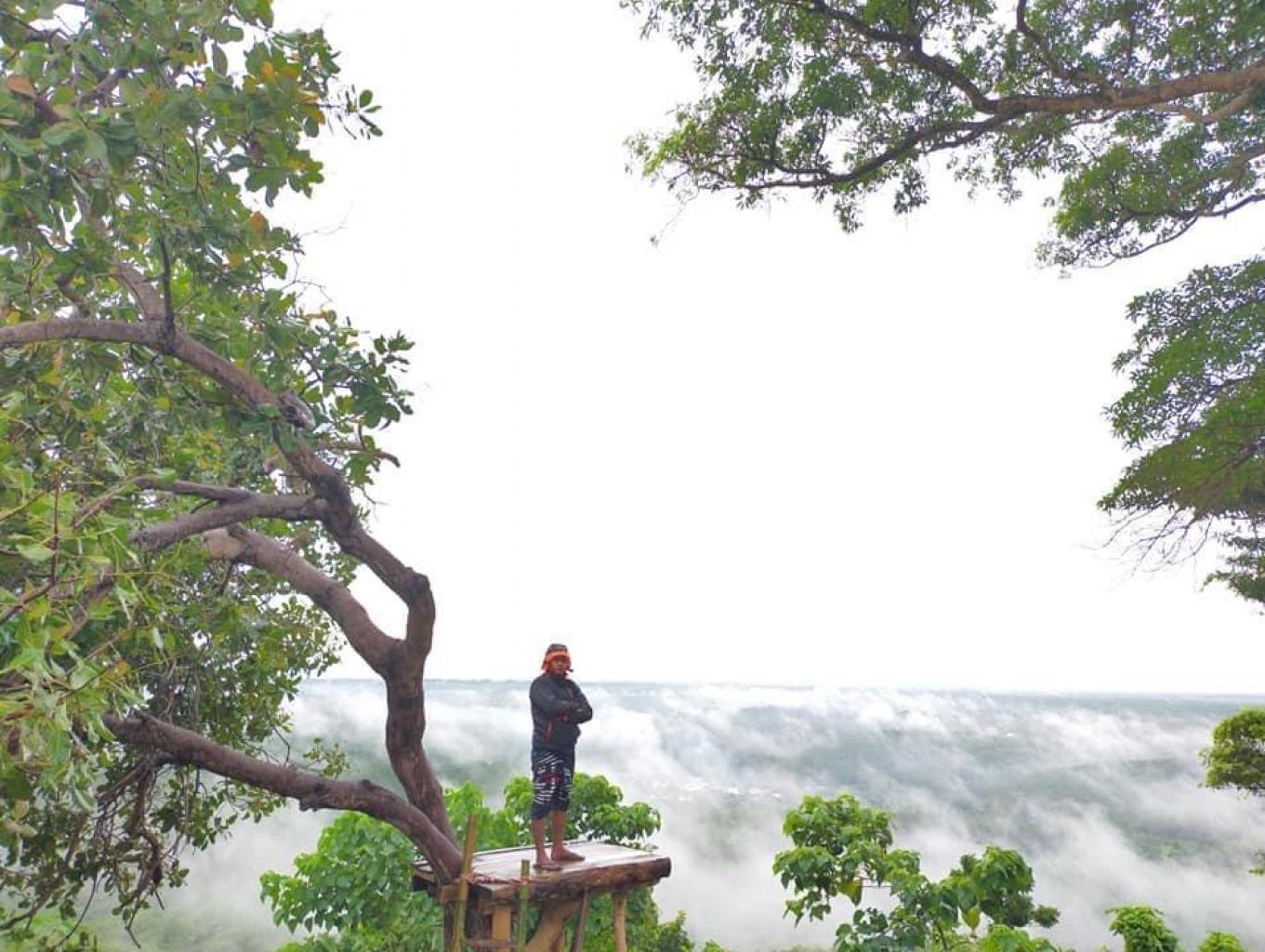 Negeri Diatas Awan Bulupadido