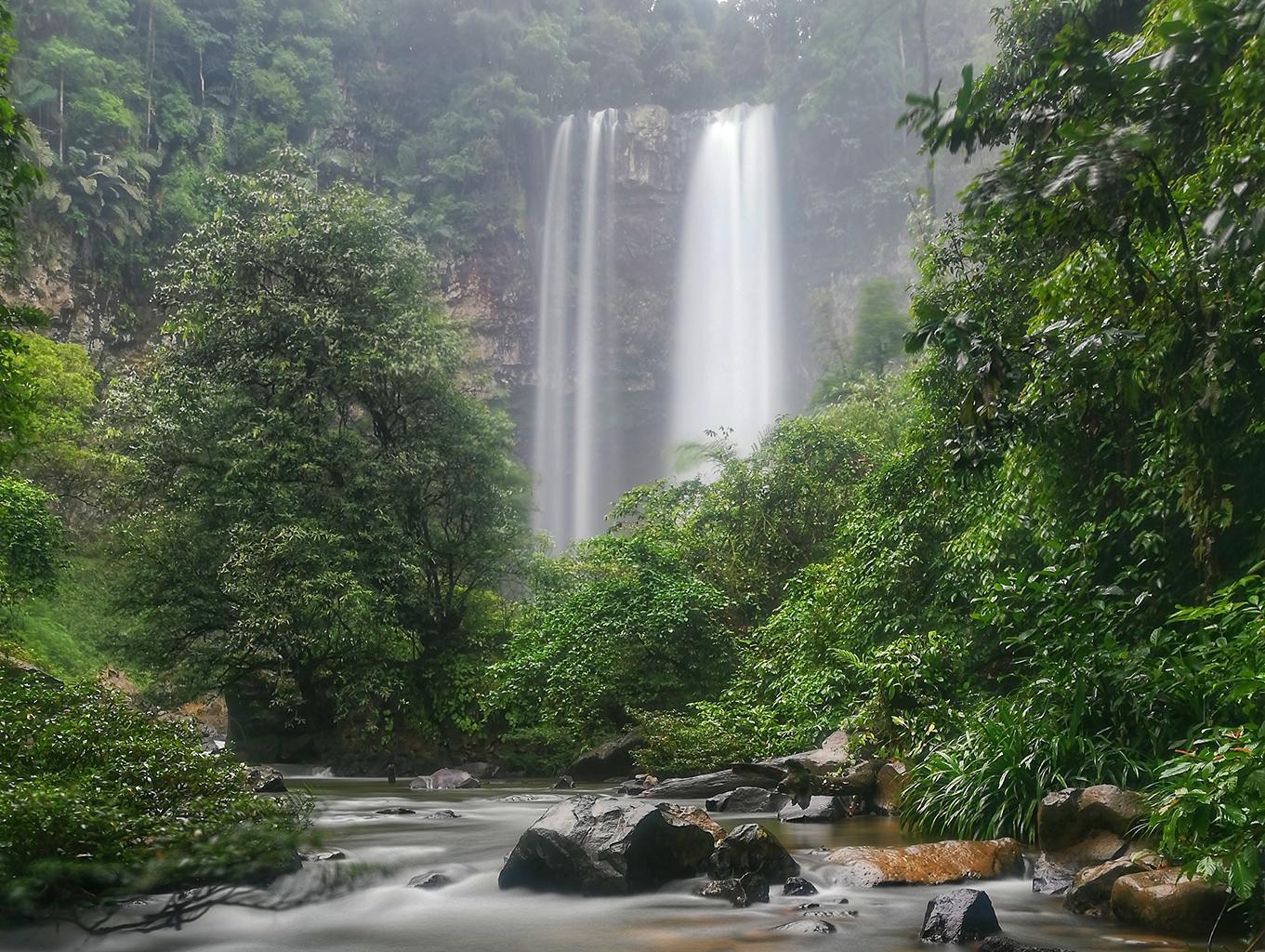 AIR TERJUN RIAM BARAWAT'N