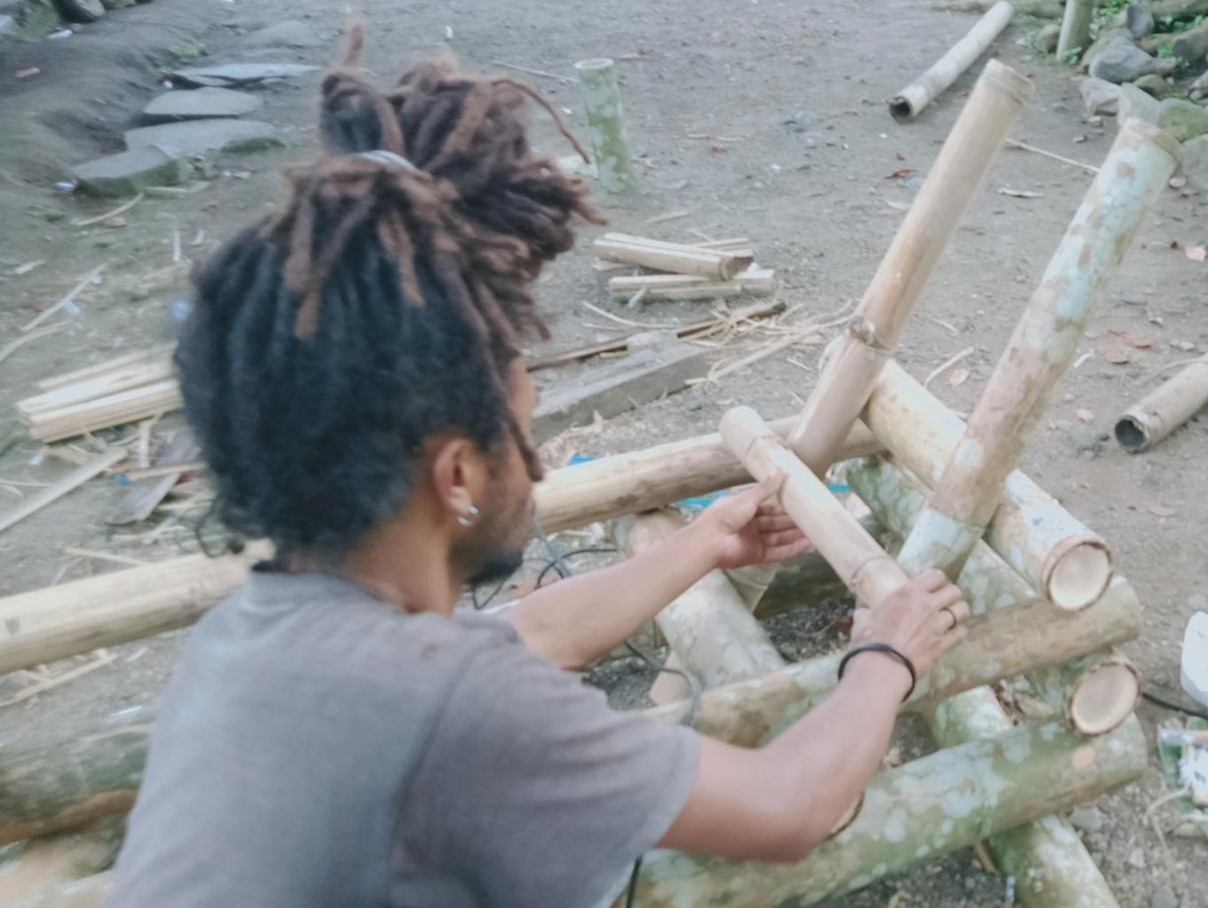 Kerajinan Bambu